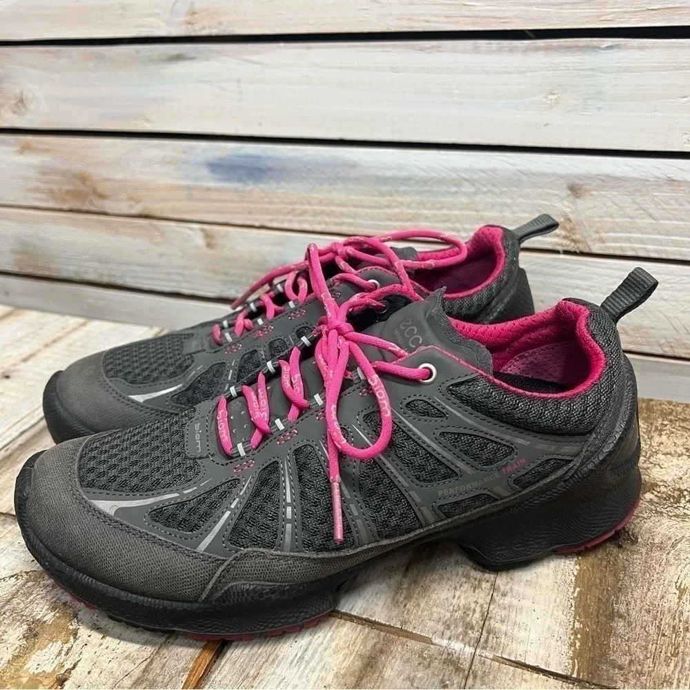 ECCO Grey Pink Mesh BIOM Performance Train Walking Sneakers‎ Size US 7.5 UK 38